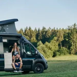 Bravia Swan 599 Pop Aufstelldach – 5,99 m Kastenwagen mit Top-Ausstattung